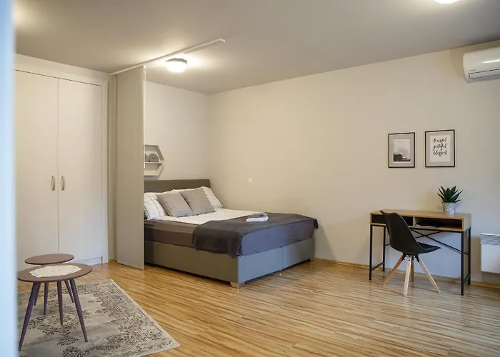 Apartment Nobl Plac