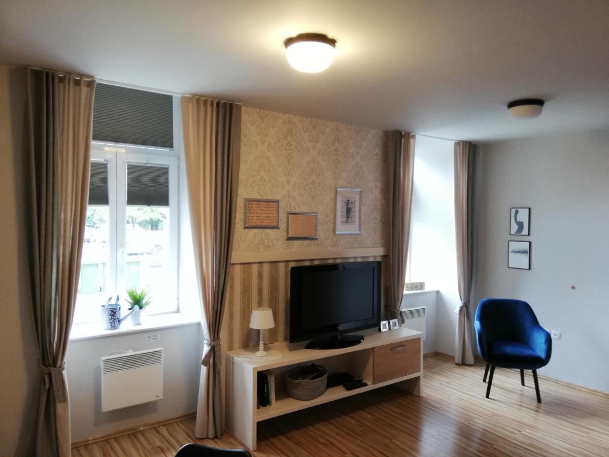 Apartment Nobl Plac *