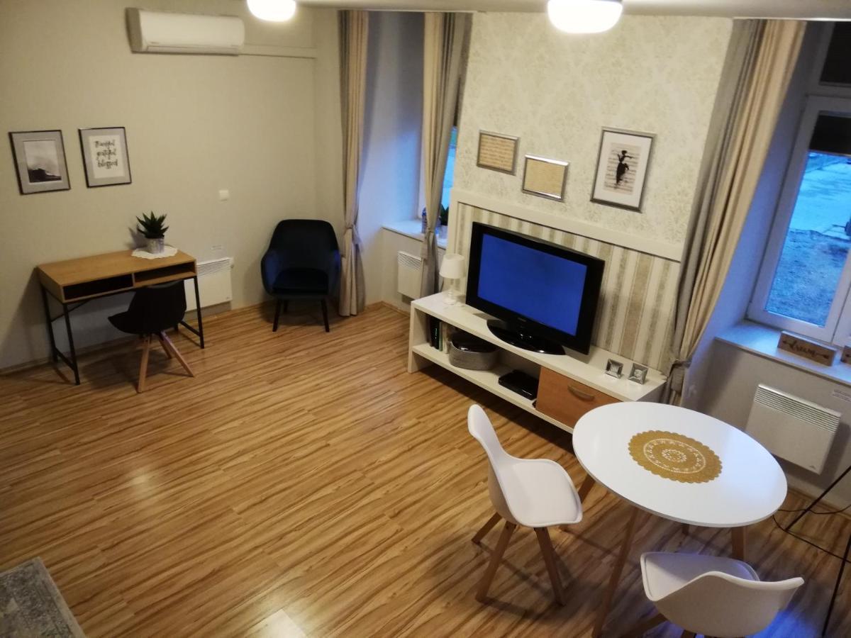 Nobl Plac Apartment